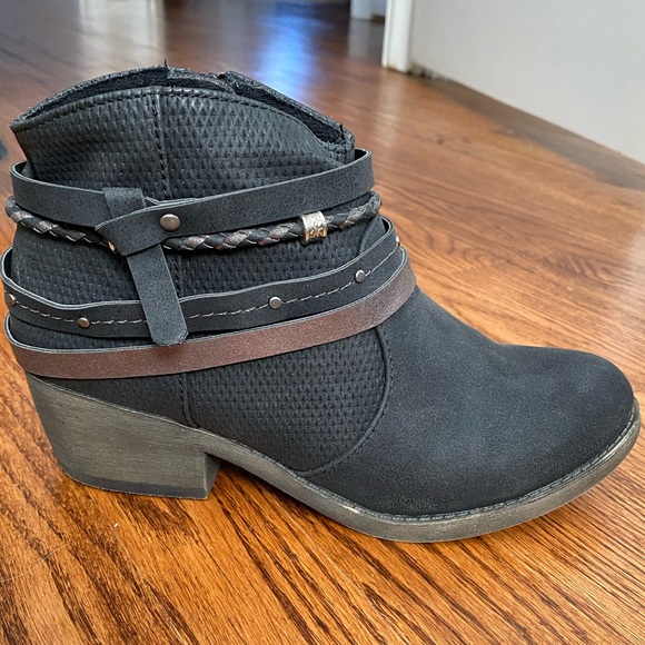 Western black boots - Picture 1 of 4